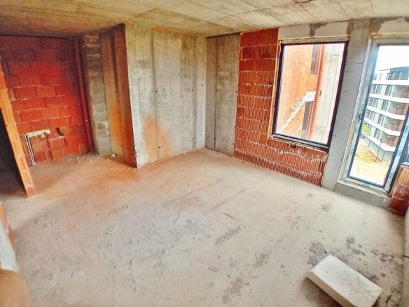 Двустаен Апартамент в Малинова Долина! Среден Етаж! - 0