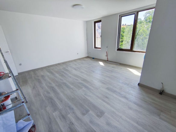 Тристаен апартамент Манастирски ливади - 0