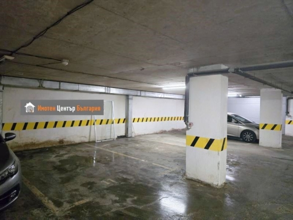 Паркомясто - 0