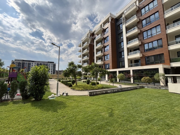 Луксозен двустаен апартамент в престижен комплекс в кв. Витоша - 0