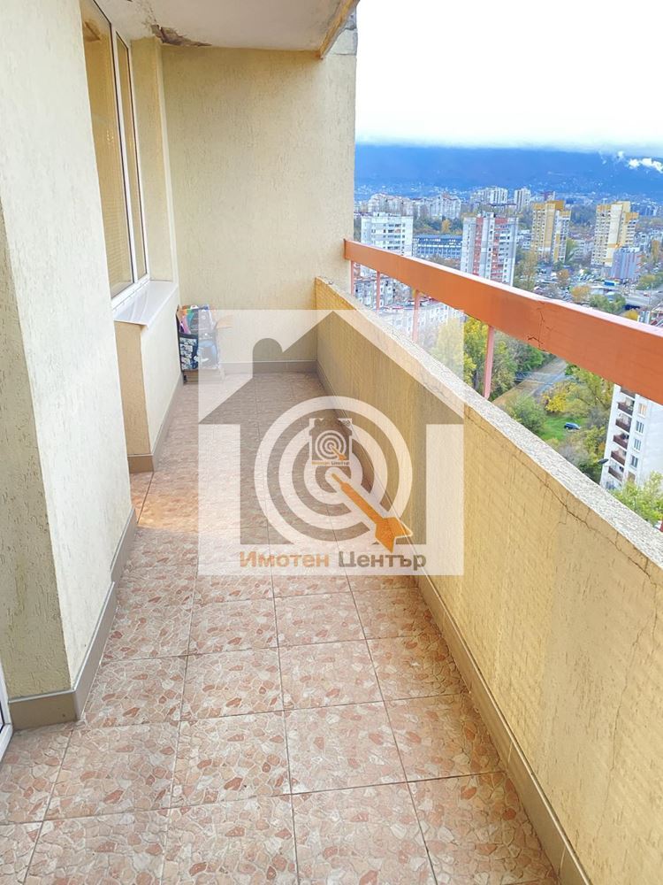 3-стаен апартамент в Зона Б-19-0 3-стаен апартамент в Зона Б-19 - 0