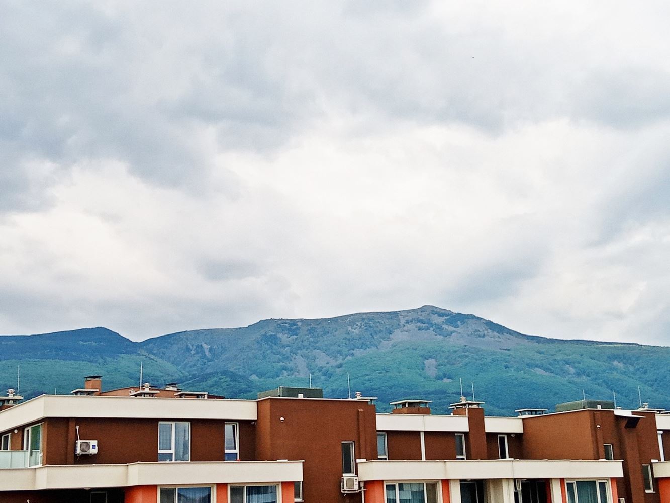 Южен Двустаен Апартамент в Малинова Долина! Среден Етаж!-0 Южен Двустаен Апартамент в Малинова Долина! Среден Етаж! - 0