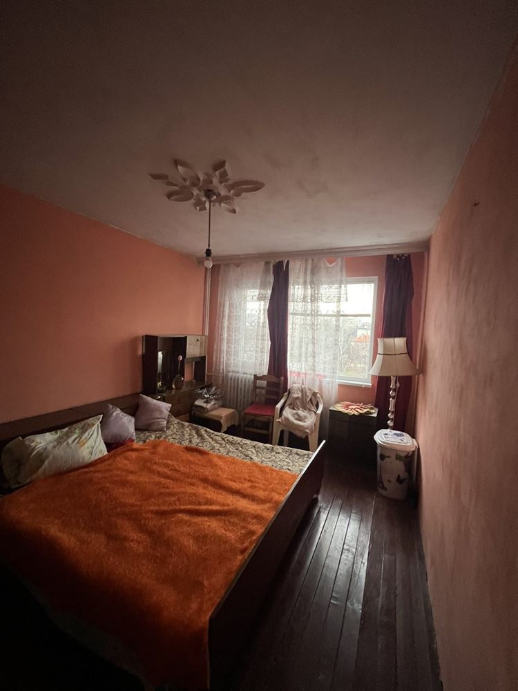 Двустаен апартамент, жк. Фондови жилища-0 Двустаен апартамент, жк. Фондови жилища - 0