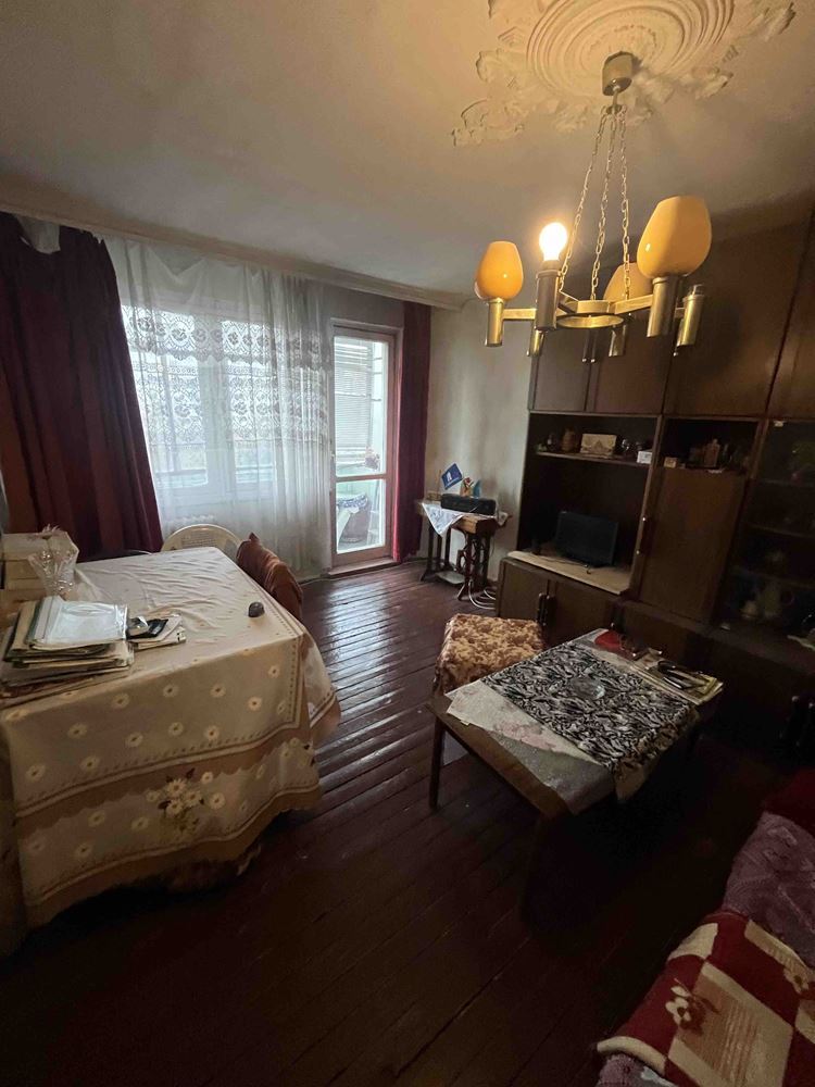 Двустаен апартамент, жк. Фондови жилища-0 Двустаен апартамент, жк. Фондови жилища - 0