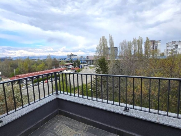 2-стаен - София, Дружба 1 - 0