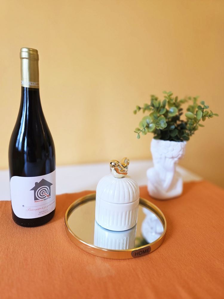 Обзаведен едностаен апартамент с АКТ 16-0 Обзаведен едностаен апартамент с АКТ 16 - 0