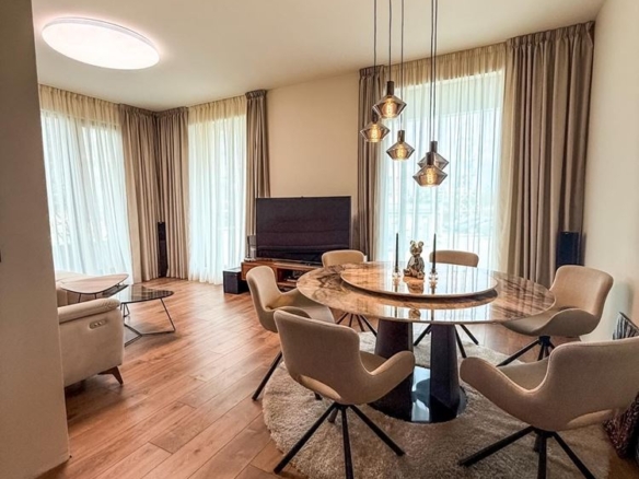 Луксозно обзаведен двустаен - 0