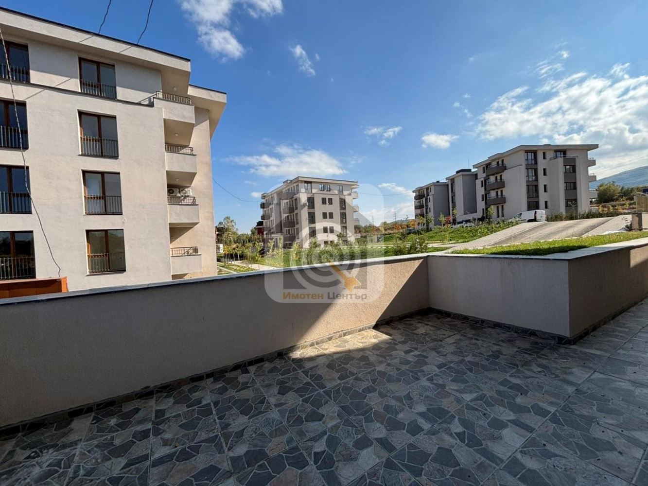 Партерен апартамент с двор-0 Партерен апартамент с двор - 0