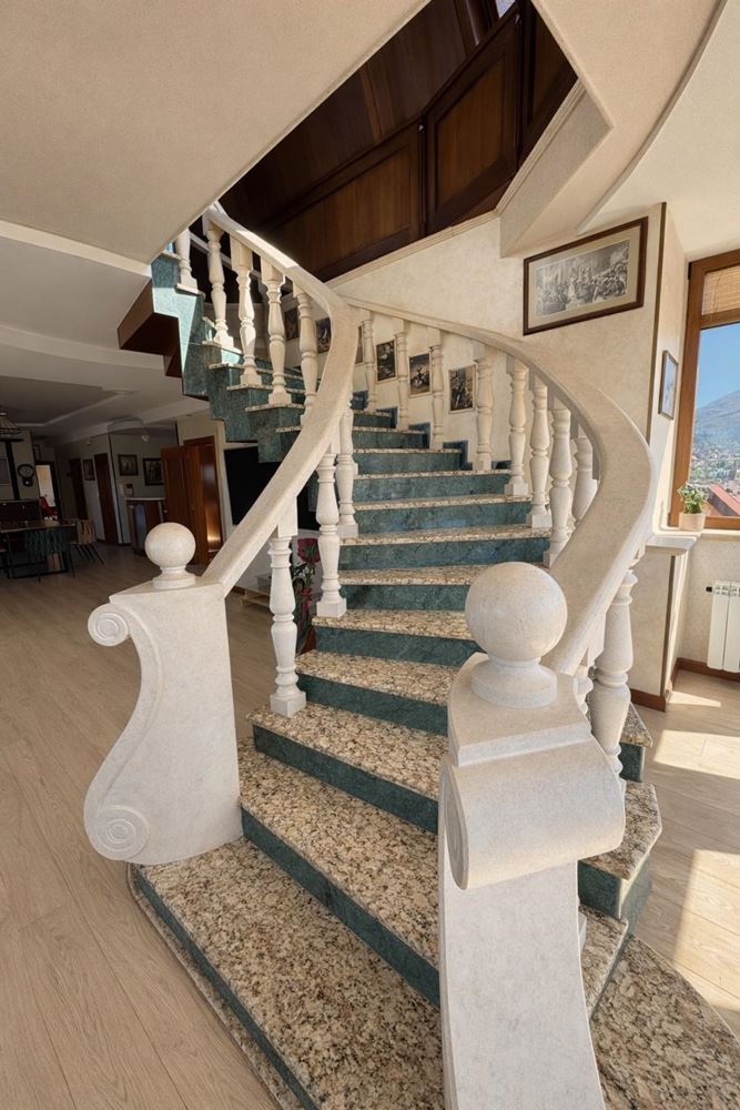 Луксозен мезонет в Карпузица с три спални и панорамна тераса-0 Луксозен мезонет в Карпузица с три спални и панорамна тераса - 0