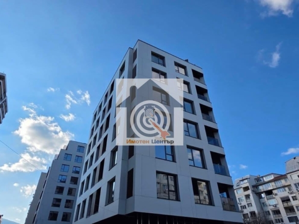 Тристаен апартамент в Младост 4 - 0