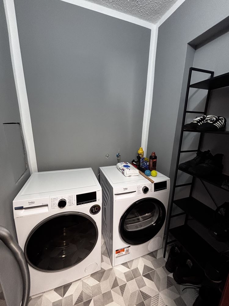 Просторен обзаведен двустаен апартамент-0 Просторен обзаведен двустаен апартамент - 0