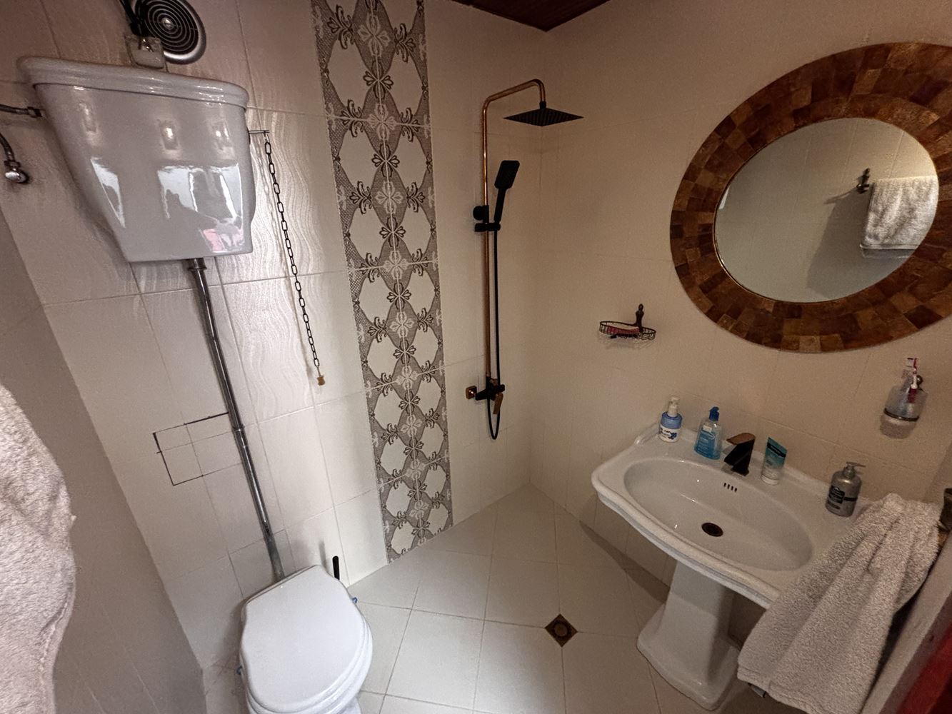 Просторен обзаведен двустаен апартамент-0 Просторен обзаведен двустаен апартамент - 0