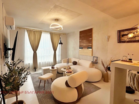 Двустаен обзаведен апартамент в Младост 4 - 0