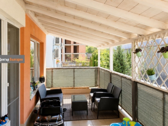 ТРИСТАЕН ОБЗАВЕДЕН АПАРТАМЕНТ С АКТ 16 Кръстова Вада - 0